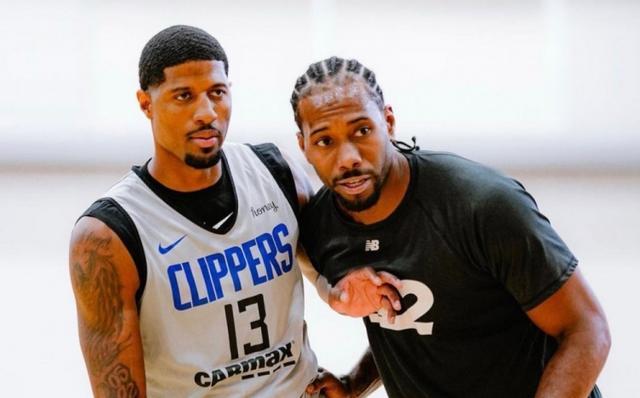 斯基拉：早安哥是那不勒斯非卖品，7000万解约金2027年才生效（斯基拉：那不勒斯不卖早安哥，7000万解约条款要到2027年才生效）