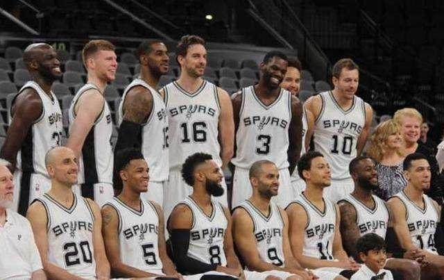 阿森纳梅超锋传射建功，凯莱赫全力扑救仍被进两球，枪手挡不住！（阿森纳势不可挡！梅超锋传射发威，凯莱赫拼尽仍丢两球）