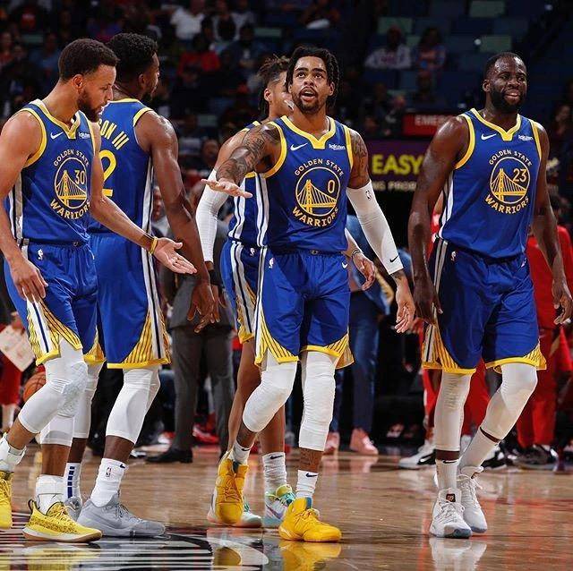 雄鹿内线统治令对手无解（雄鹿禁区碾压 对手无计可施）