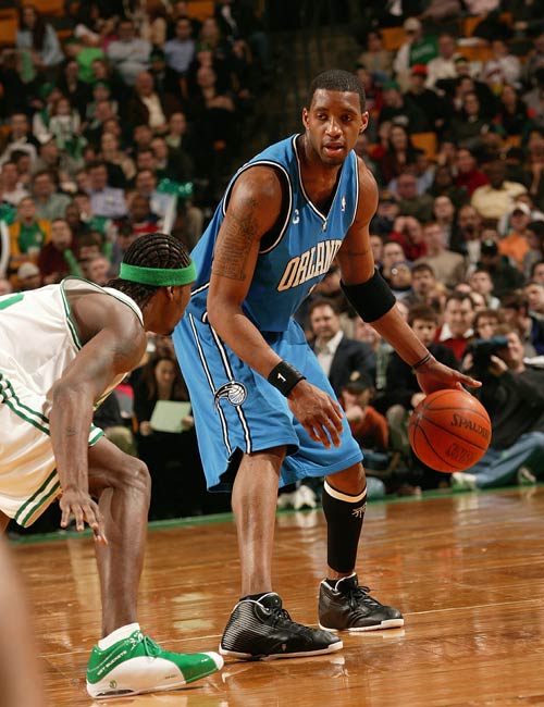 地上足球：梅西带队迈阿密夺冠，球王伟大无需多盐？（地上足球：梅西率迈阿密加冕，球王伟大无需赘述）