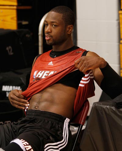 半场战报：亚特兰大1-0佛罗伦萨，德凯特拉雷助攻奥迪隆破僵（半场战报：亚特兰大1-0领先佛罗伦萨，德凯特拉雷助攻奥迪隆先拔头筹）