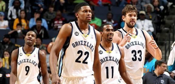 懂球帝2025年11月MVP候选出炉：姆巴佩、哈兰德领衔，莱万在列（懂球帝公布2025年11月MVP候选名单：姆巴佩、哈兰德领衔，莱万入围）