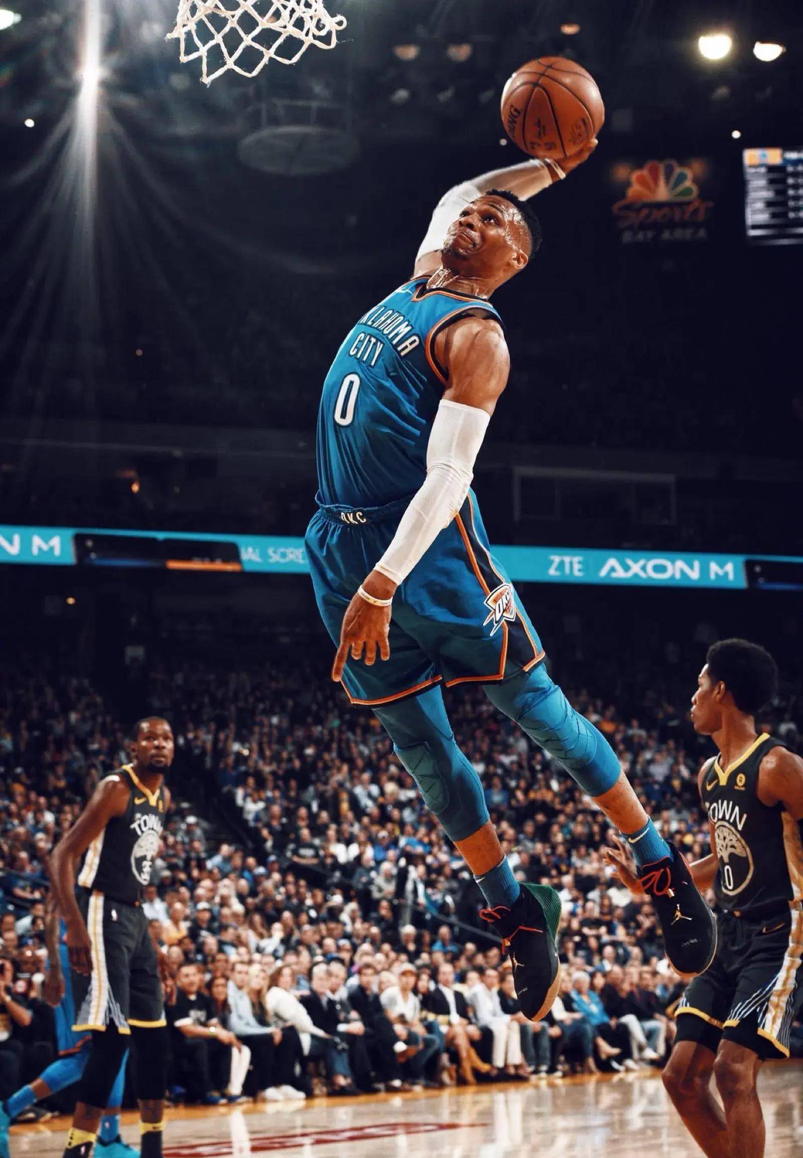 阿莫林：库尼亚已归队，有两人出战成疑；不会看谩骂我的言论（阿莫林：库尼亚回归，两人出战成疑；我不看针对我的谩骂）